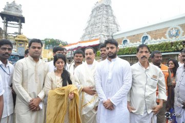 Lie Movie Team At Tirumala